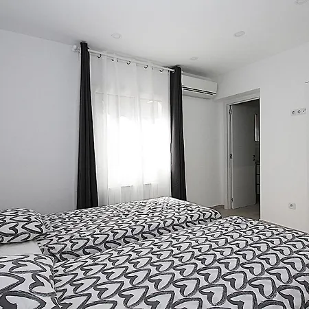 Villa House *